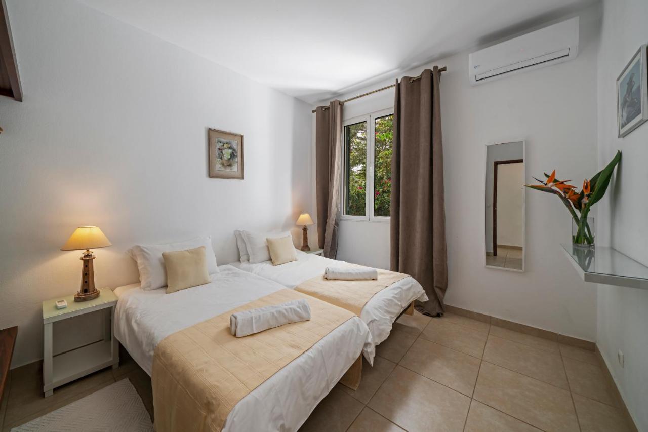Villa Amelia Caniço Extérieur photo